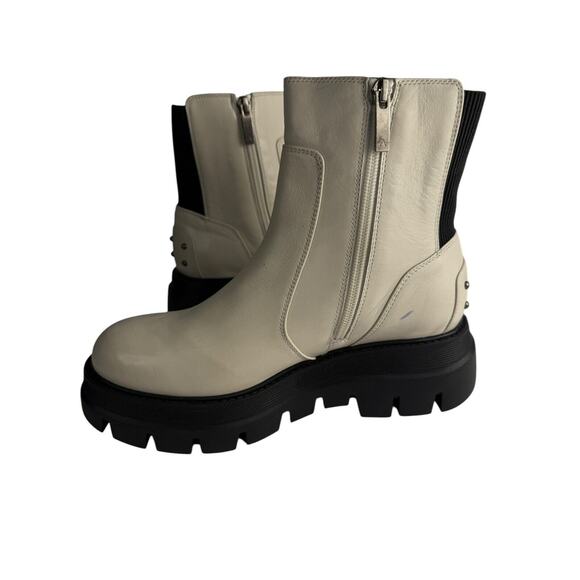Aquatalia Skyler Water Resistant Lug Sole Platform Boot Off White Size 8 NWOB - Picture 10 of 13